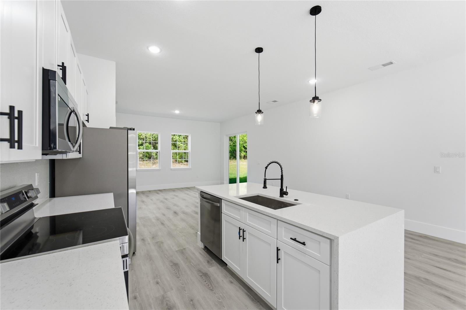 238 E CALDWELL DR, DUNNELLON, FL, 34434