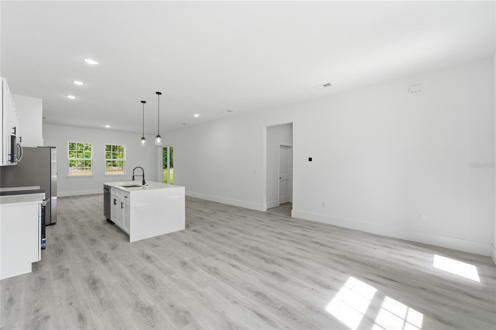 238 E CALDWELL DR, DUNNELLON, FL, 34434