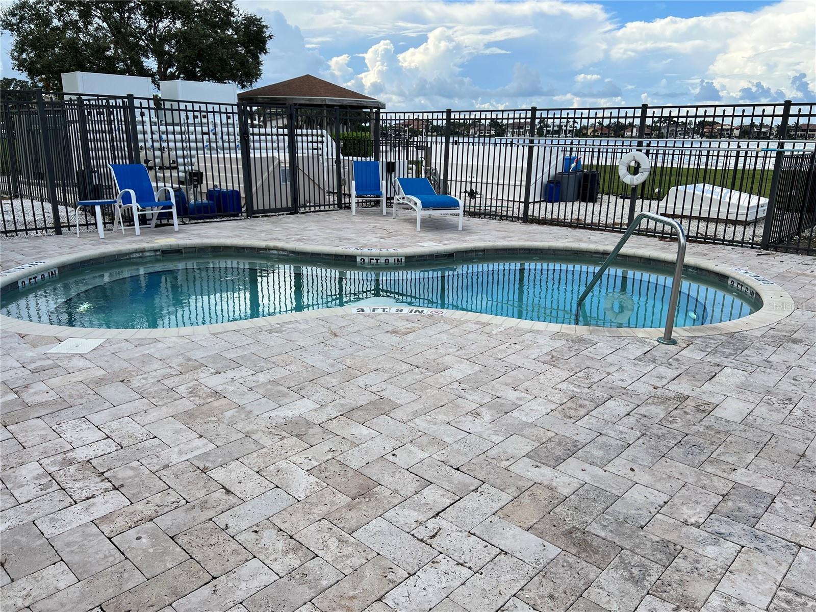 4900 BRITTANY DR S #305, ST PETERSBURG, FL, 33715