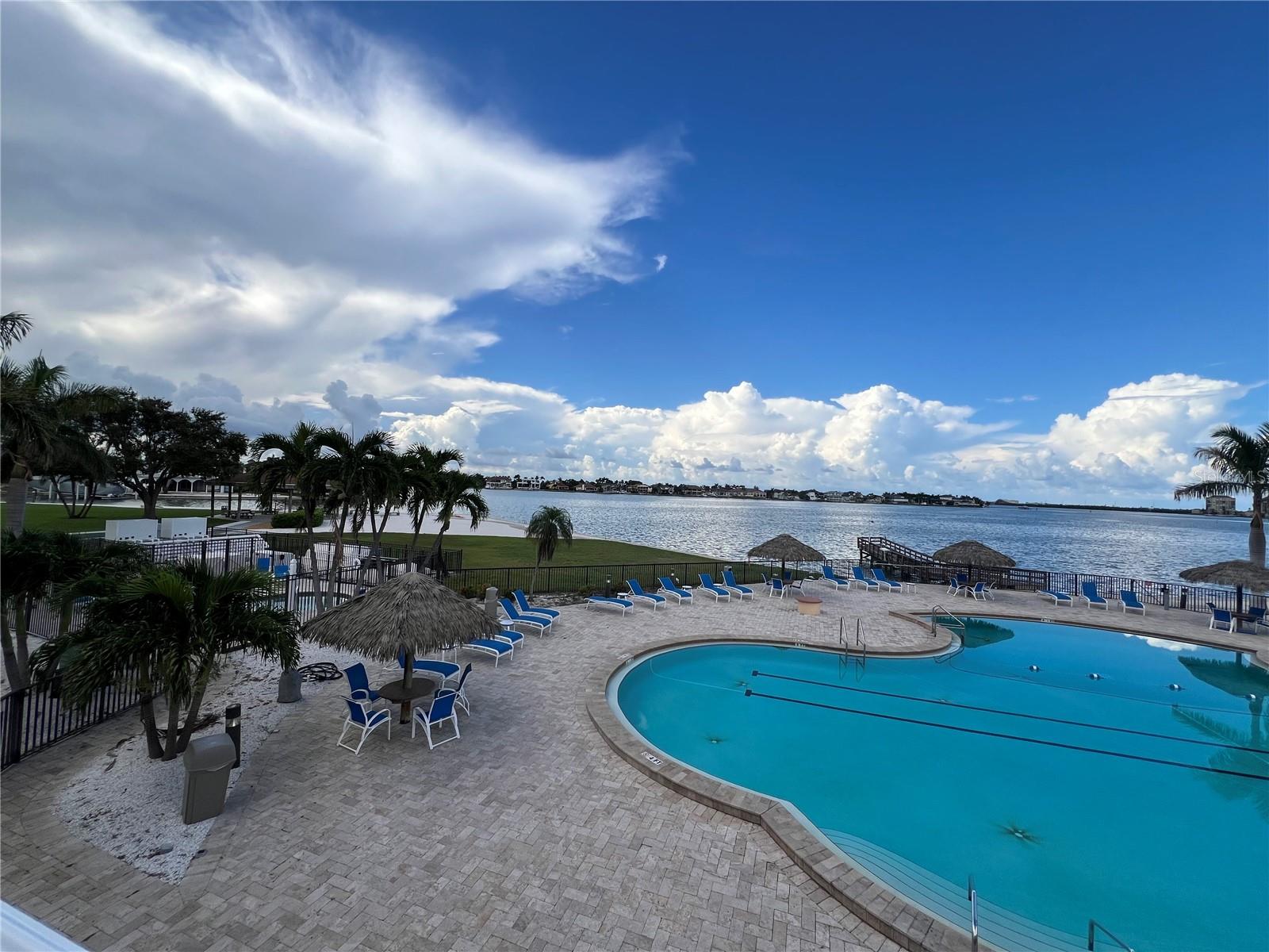 4900 BRITTANY DR S #305, ST PETERSBURG, FL, 33715
