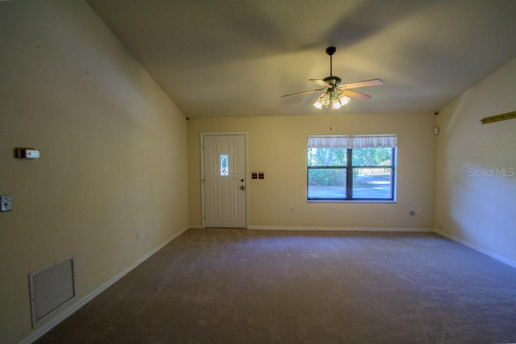 4002 SW COUNTY ROAD 18, FORT WHITE, FL, 32038