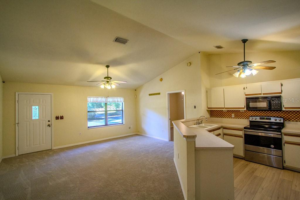 4002 SW COUNTY ROAD 18, FORT WHITE, FL, 32038