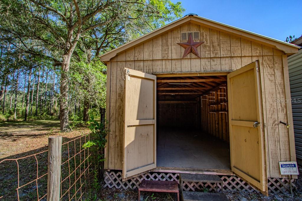 4002 SW COUNTY ROAD 18, FORT WHITE, FL, 32038