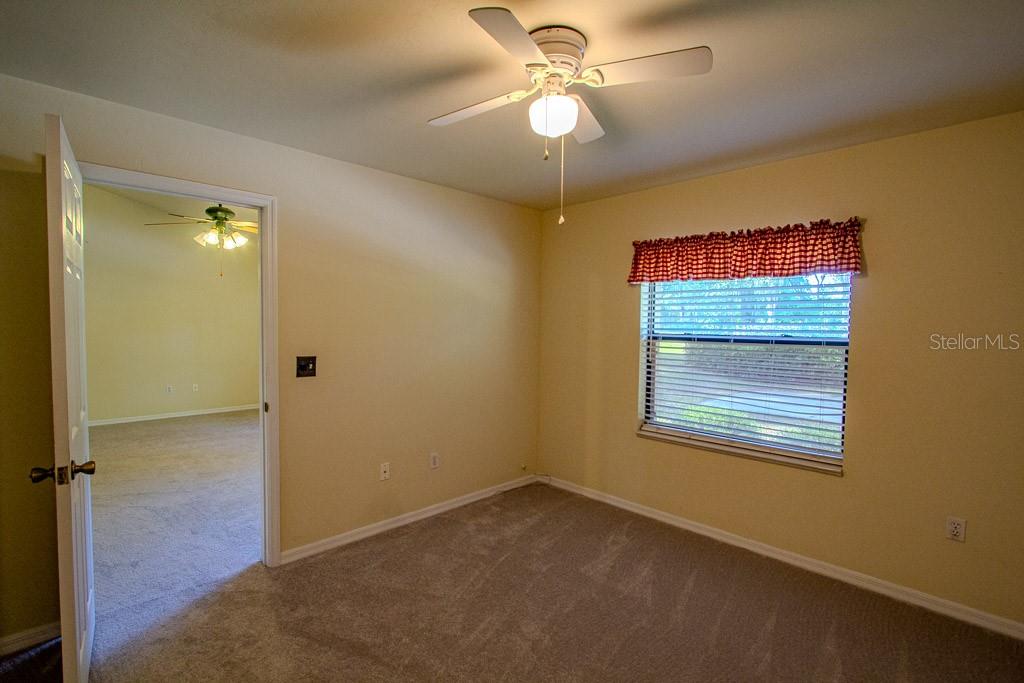 4002 SW COUNTY ROAD 18, FORT WHITE, FL, 32038