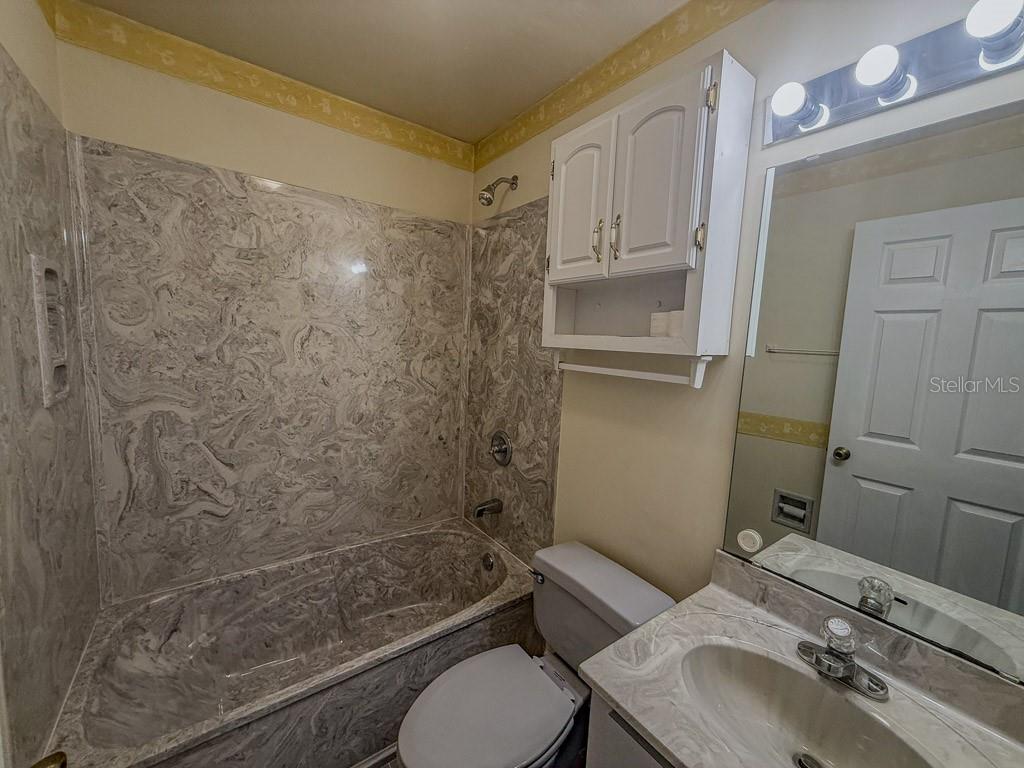 4002 SW COUNTY ROAD 18, FORT WHITE, FL, 32038