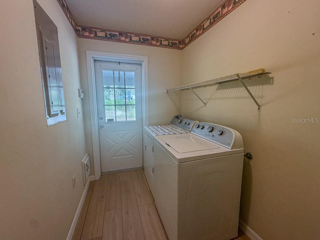 4002 SW COUNTY ROAD 18, FORT WHITE, FL, 32038