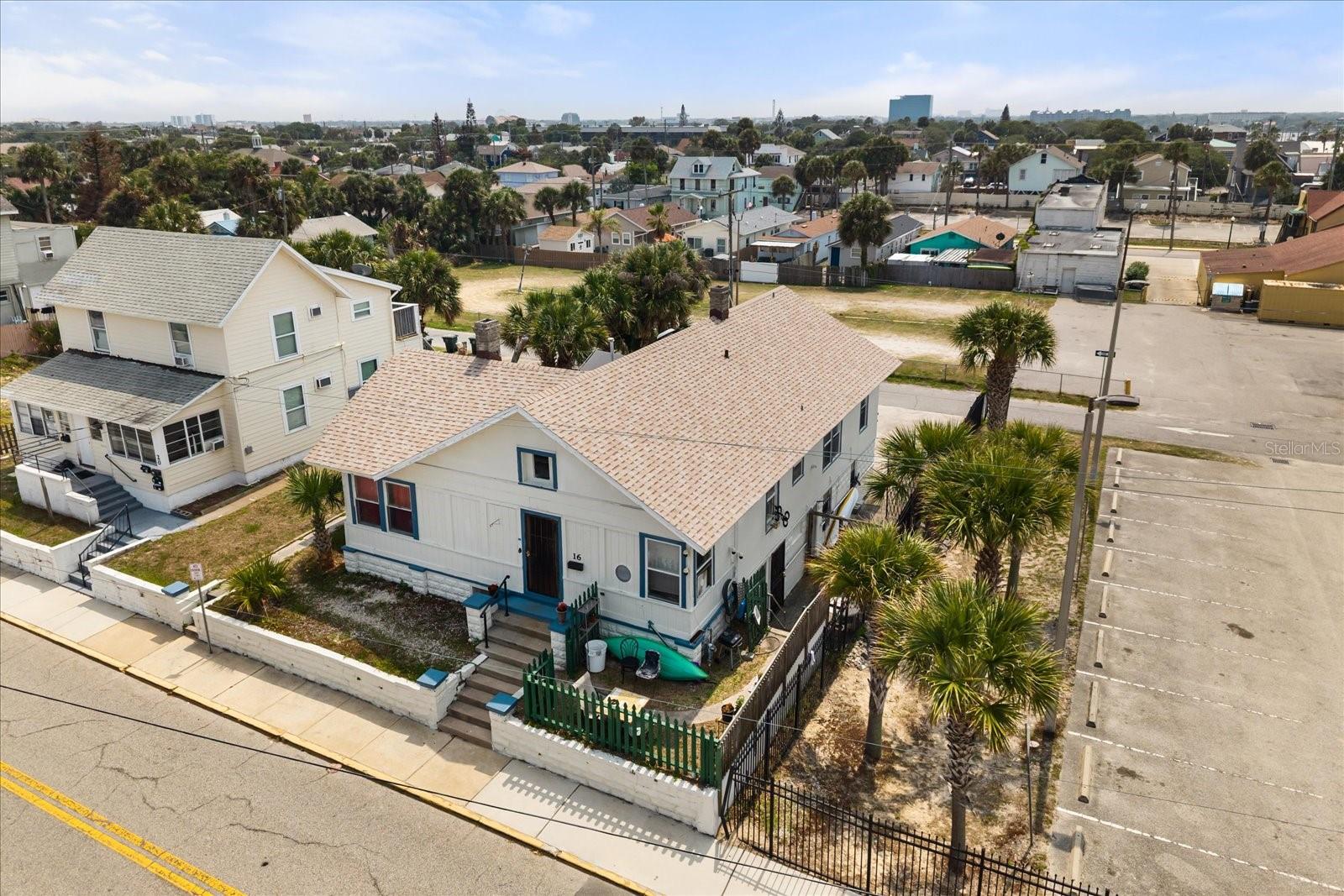 16 S GRANDVIEW AVE, DAYTONA BEACH, FL, 32118