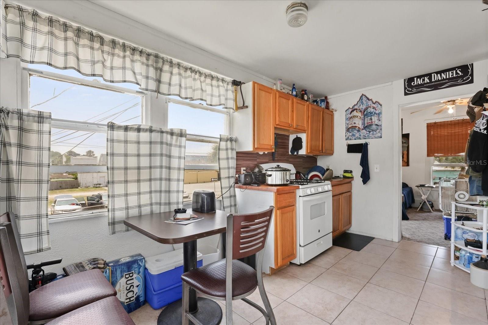 16 S GRANDVIEW AVE, DAYTONA BEACH, FL, 32118
