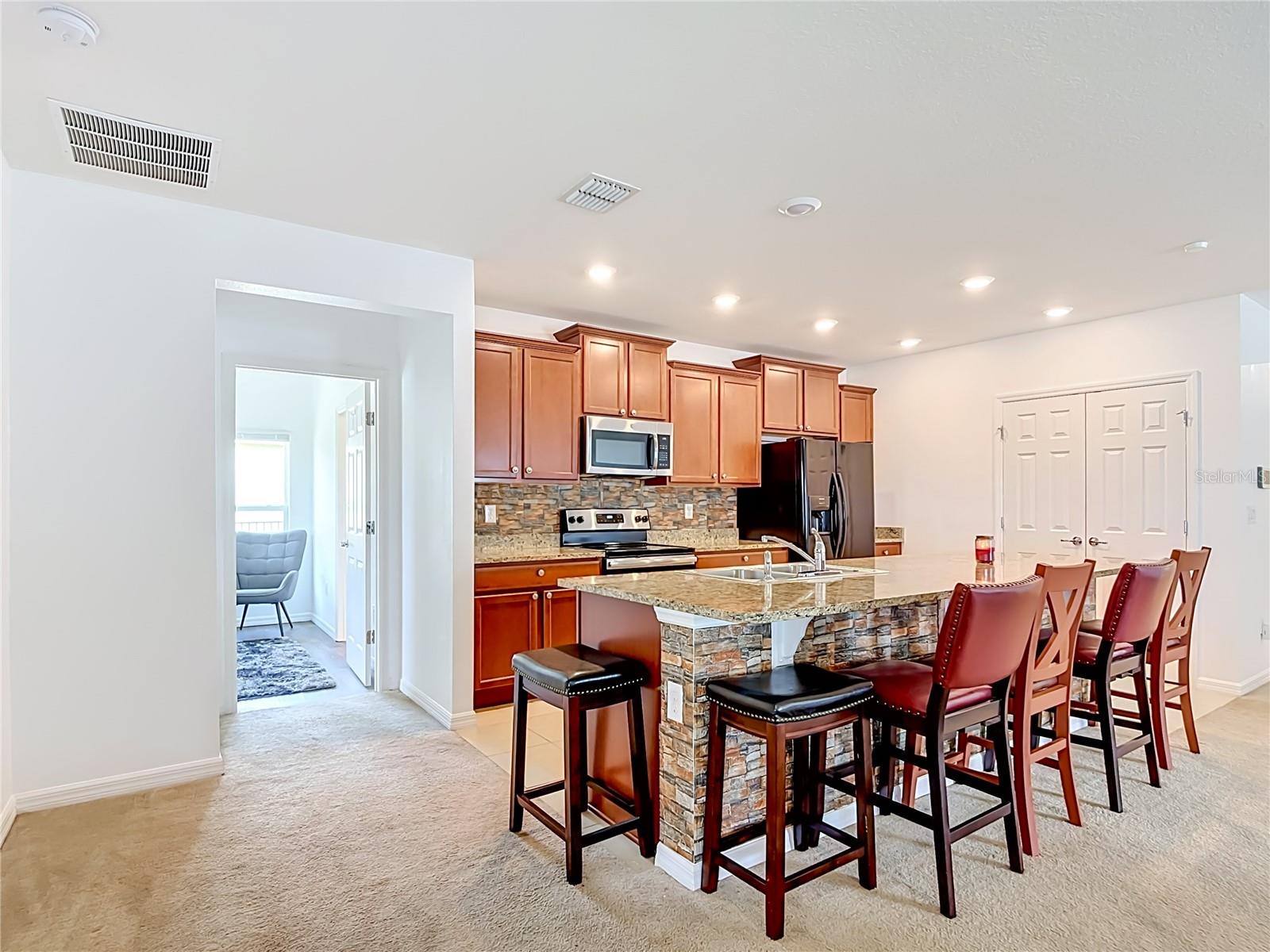 417 BLUE LAKE CIR, KISSIMMEE, FL, 34758