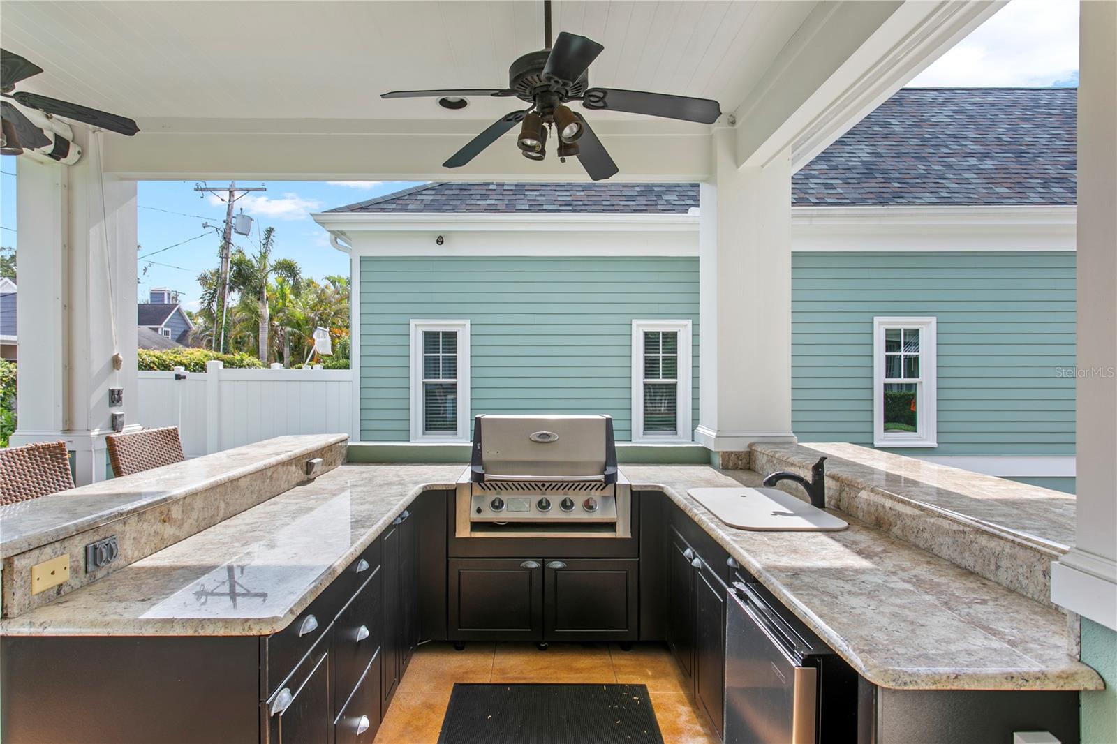 3126 W OAKLYN AVE, TAMPA, FL, 33609