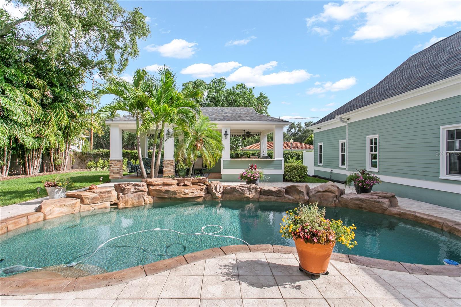 3126 W OAKLYN AVE, TAMPA, FL, 33609
