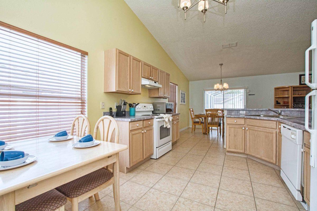 1529 INDIAN OAKS TRL, KISSIMMEE, FL, 34747