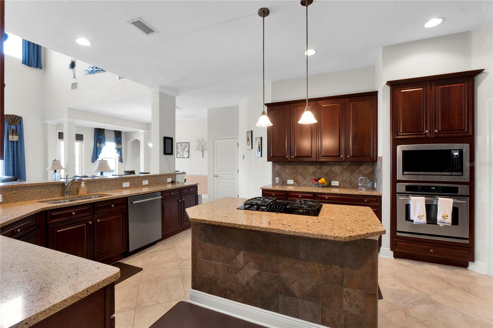 5727 SEA TROUT PL, APOLLO BEACH, FL, 33572
