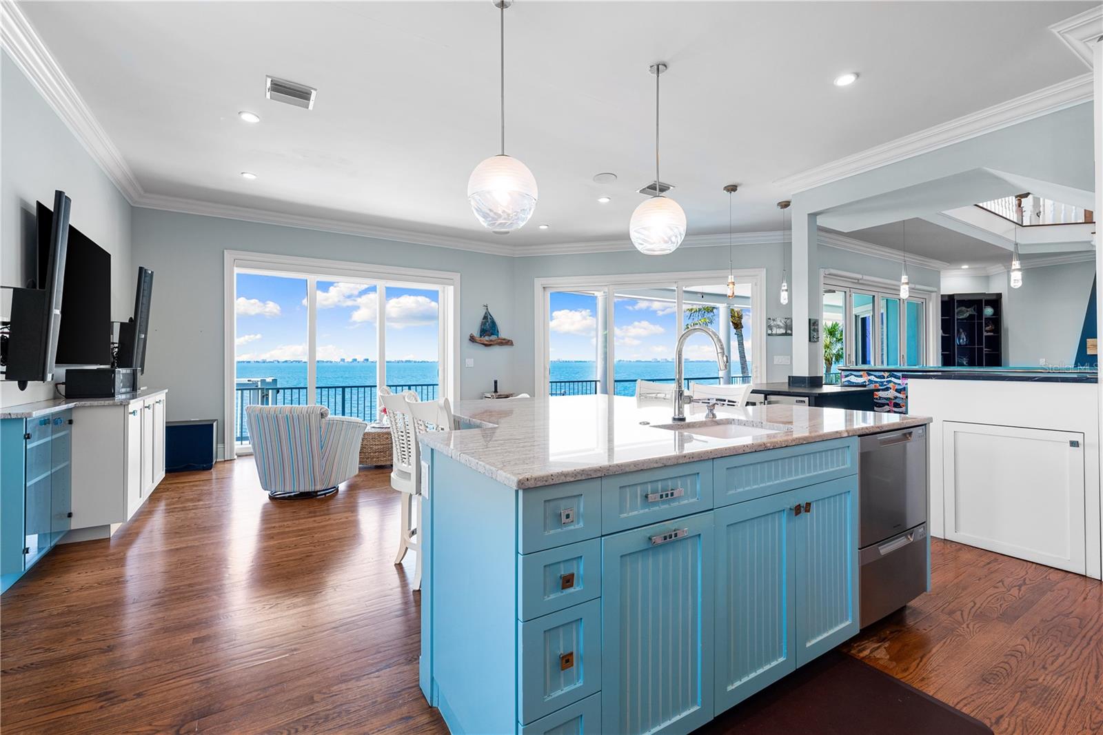 350 S SHORE DR, SARASOTA, FL, 34234