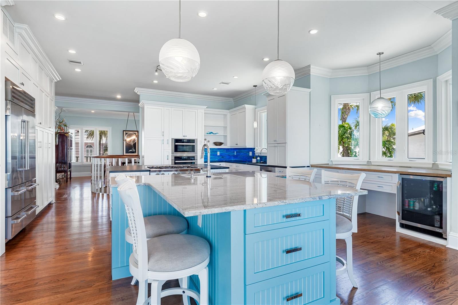 350 S SHORE DR, SARASOTA, FL, 34234