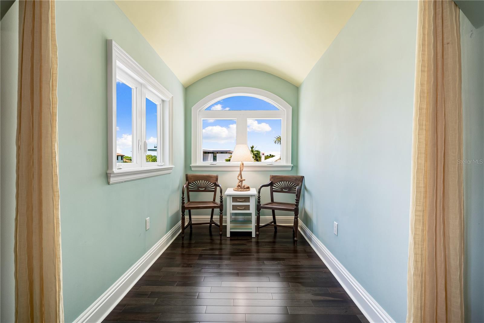 350 S SHORE DR, SARASOTA, FL, 34234