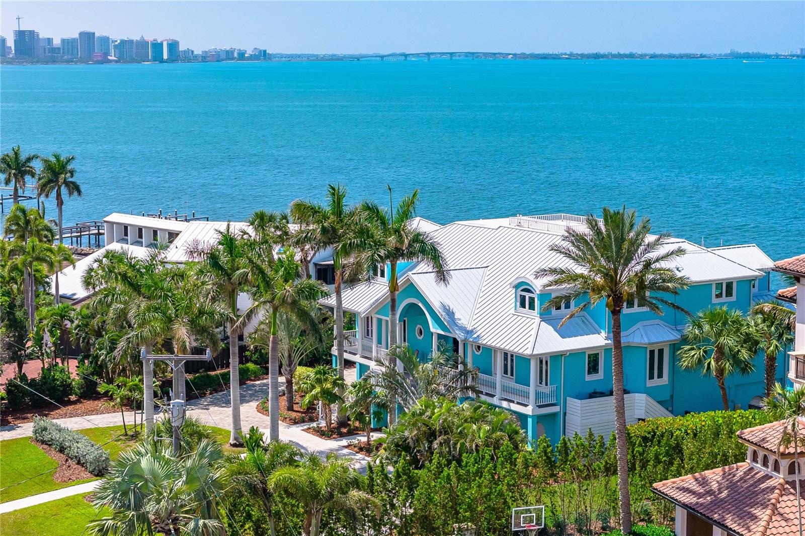 350 S SHORE DR, SARASOTA, FL, 34234