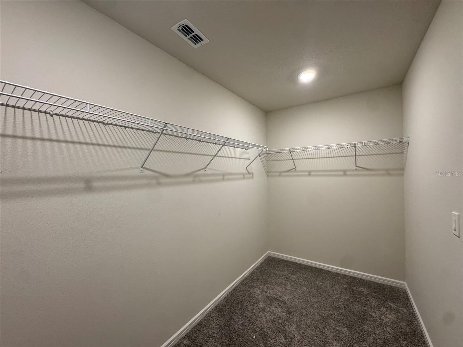 2102 CHARMING AVE, DAVENPORT, FL, 33896