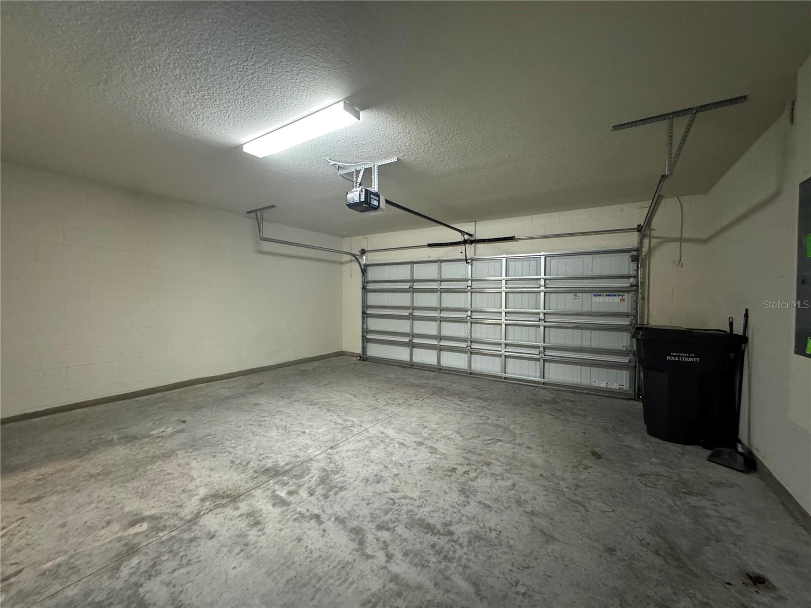 2102 CHARMING AVE, DAVENPORT, FL, 33896