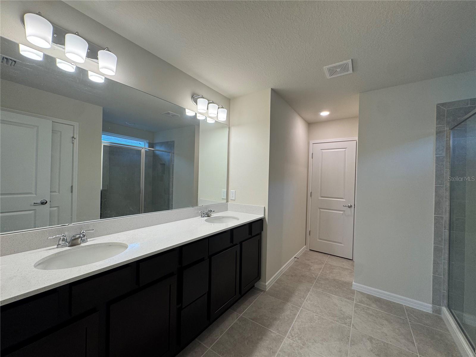2102 CHARMING AVE, DAVENPORT, FL, 33896