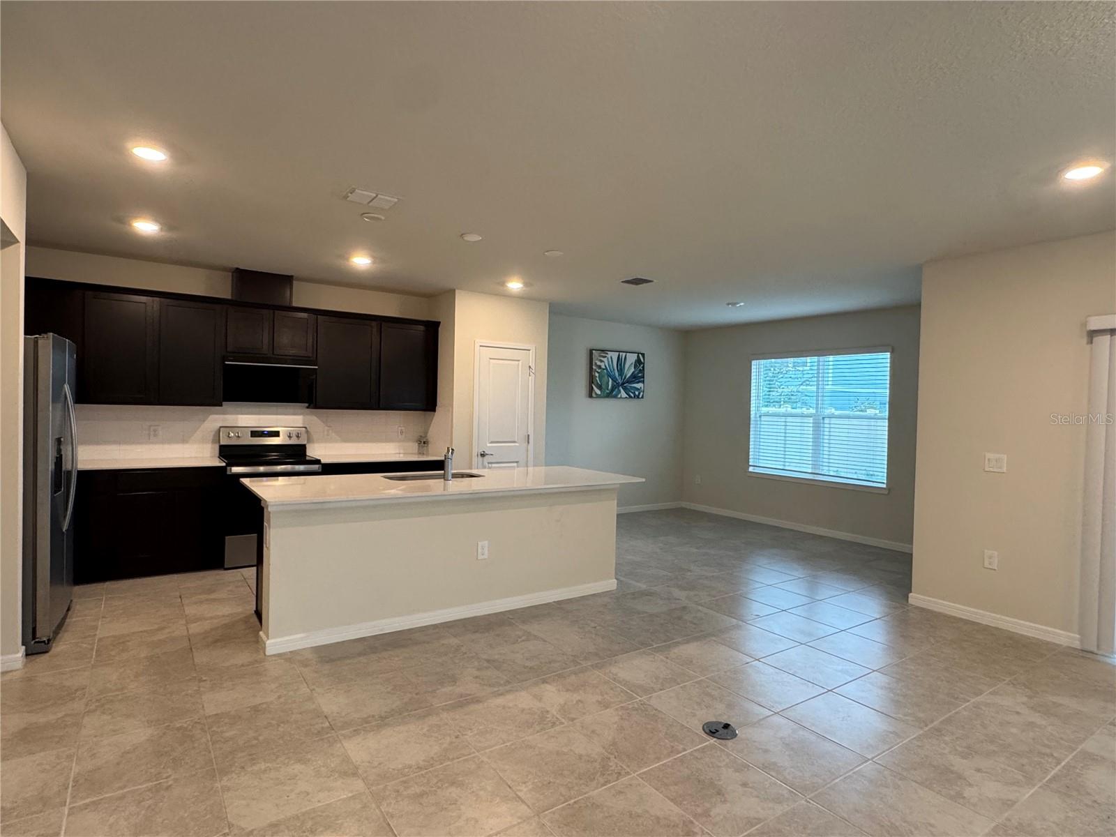 2102 CHARMING AVE, DAVENPORT, FL, 33896