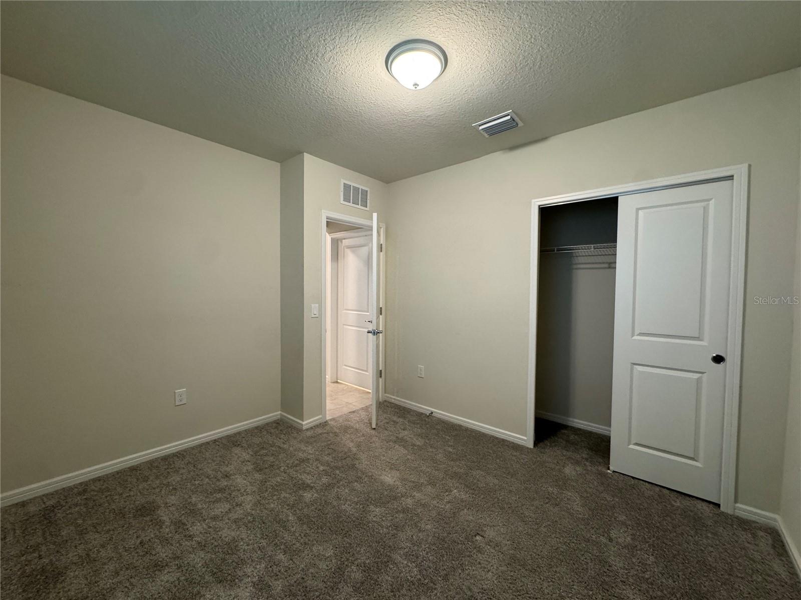 2102 CHARMING AVE, DAVENPORT, FL, 33896