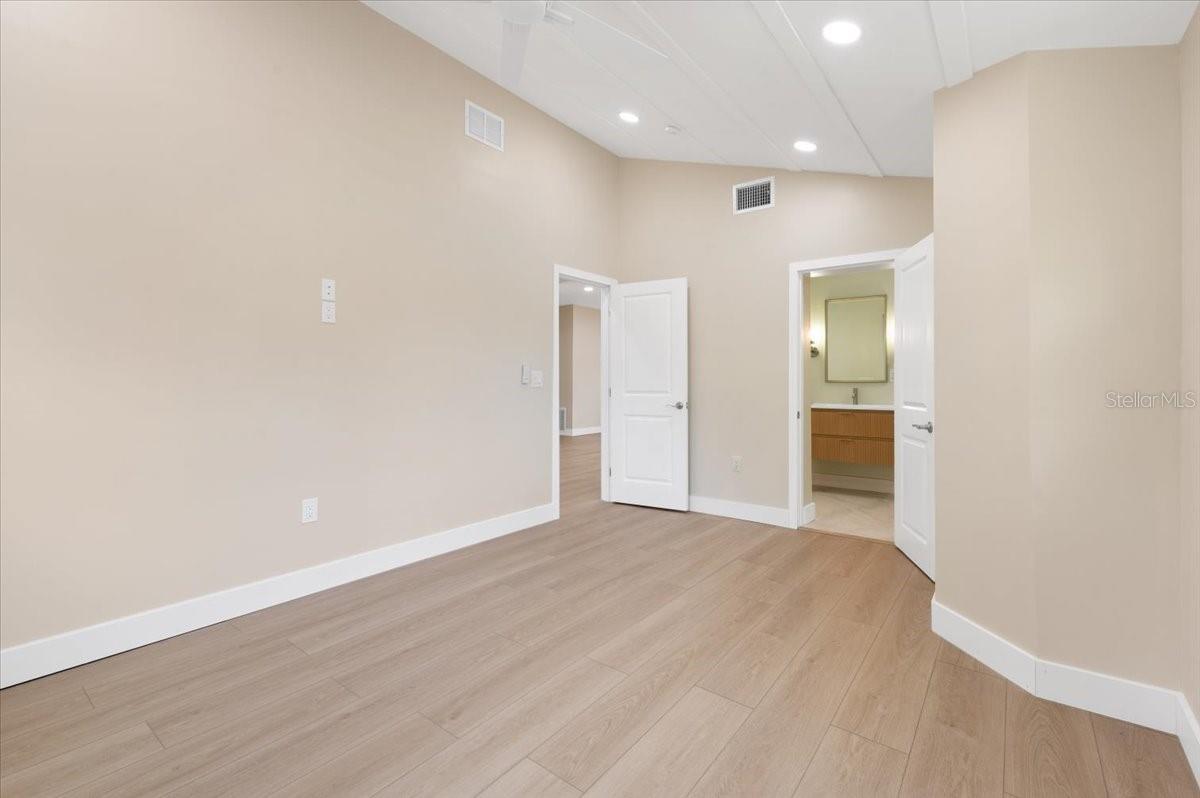 2580 SHAMROCK DR, VENICE, FL, 34293