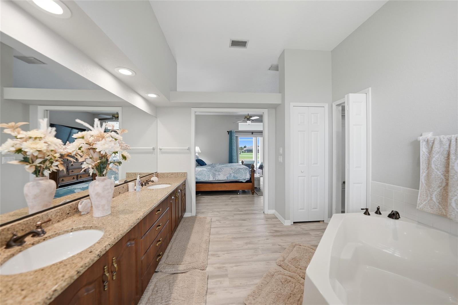 82 MARKER RD, ROTONDA WEST, FL, 33947