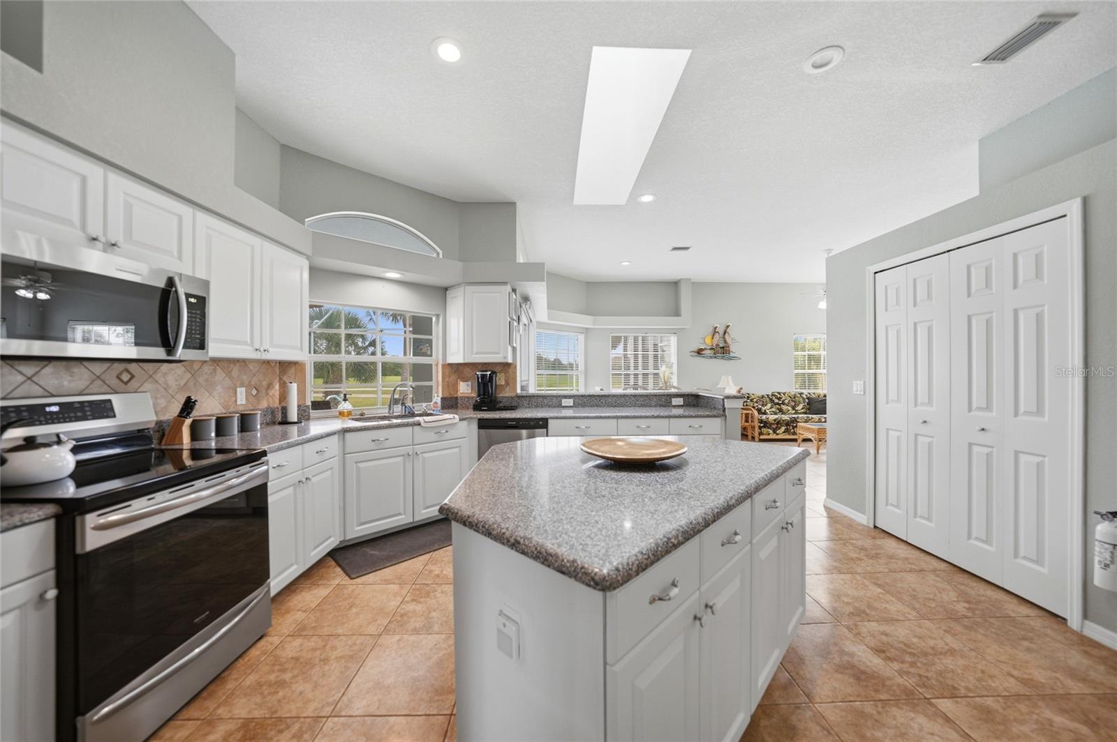 82 MARKER RD, ROTONDA WEST, FL, 33947
