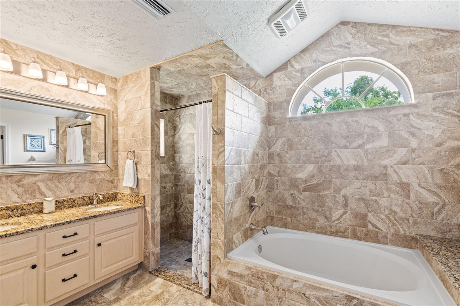 2739 HORSESHOE DR, PLANT CITY, FL, 33566
