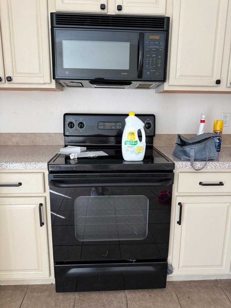 11537 DECLARATION DR, TAMPA, FL, 33635