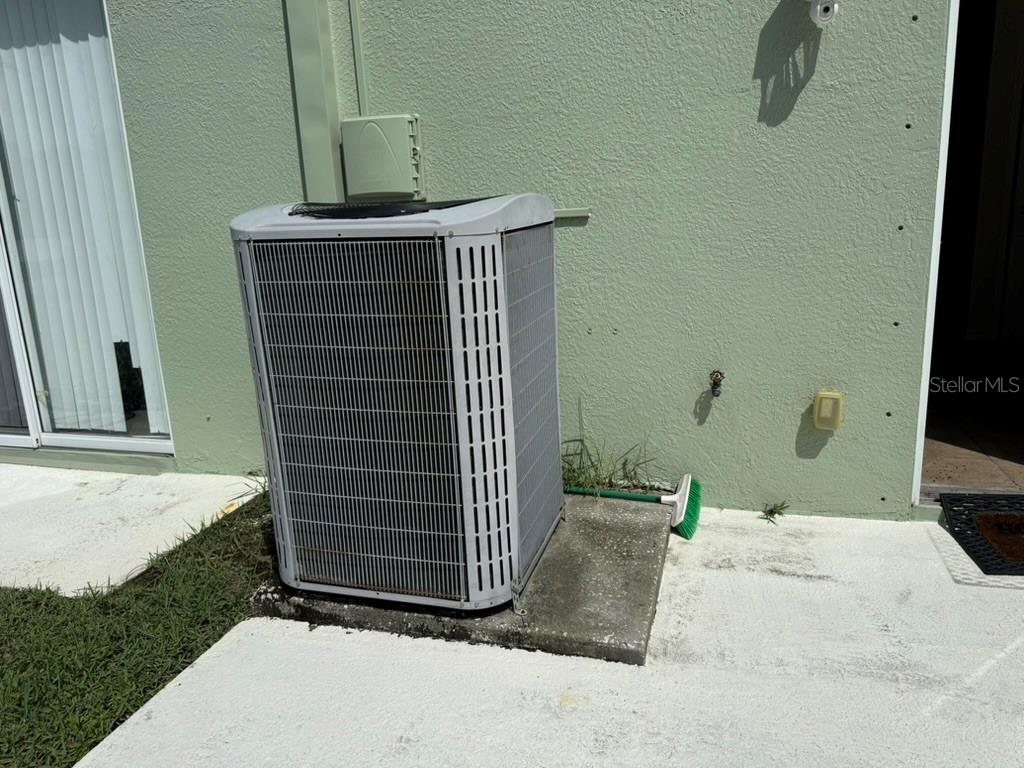 11537 DECLARATION DR, TAMPA, FL, 33635