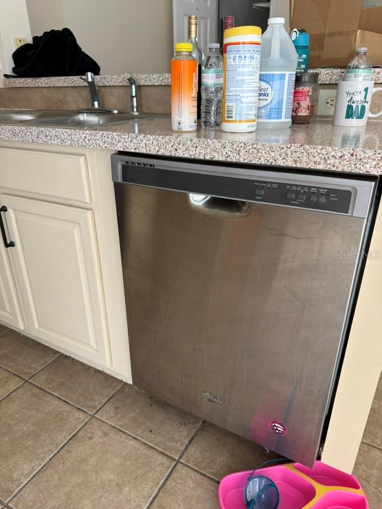 11537 DECLARATION DR, TAMPA, FL, 33635