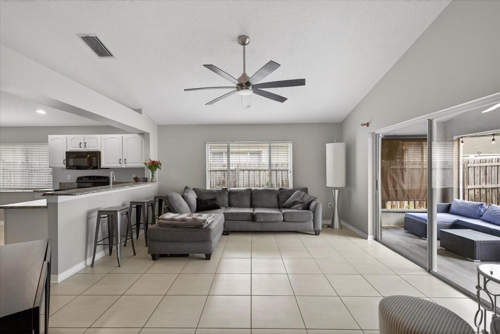 8503 BELLA WAY, TAMPA, FL, 33635