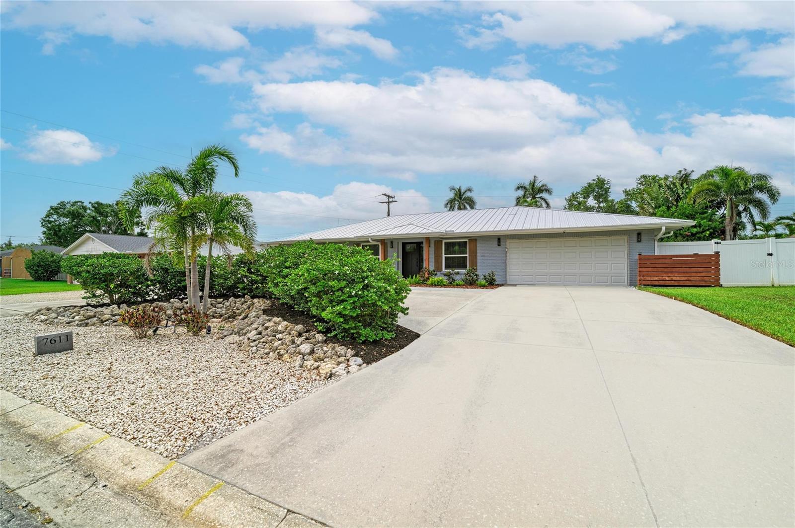 7611 18TH AVE NW, BRADENTON, FL, 34209
