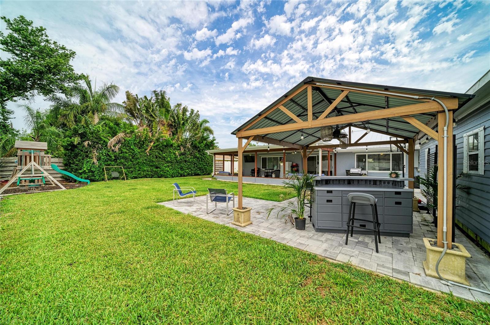 7611 18TH AVE NW, BRADENTON, FL, 34209