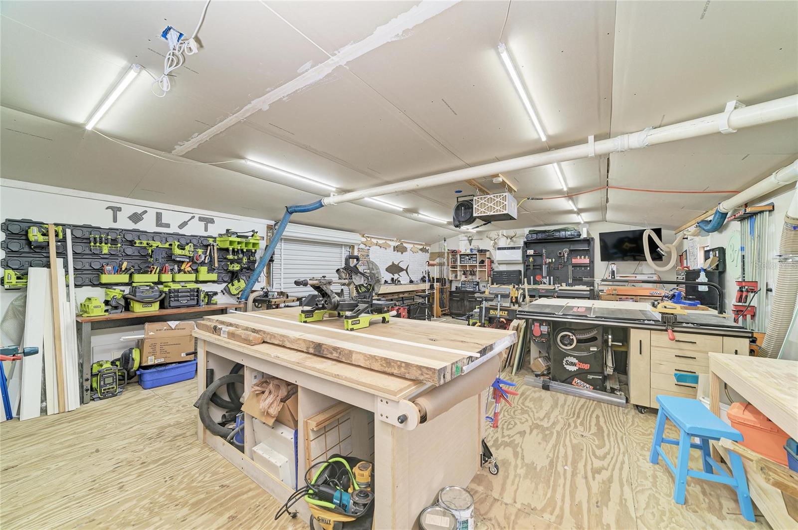 7611 18TH AVE NW, BRADENTON, FL, 34209