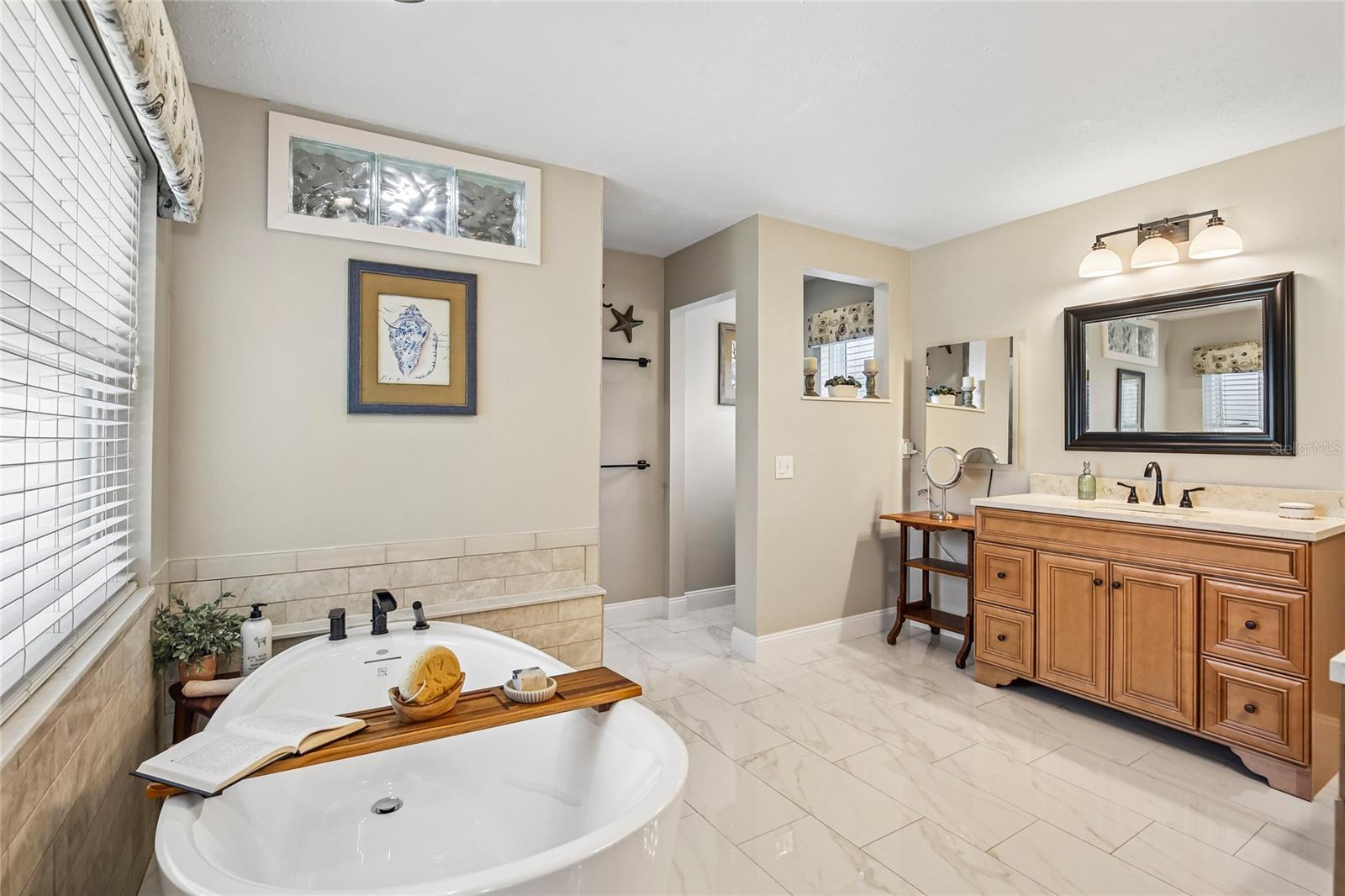 2754 BUCKHORN OAKS DR, VALRICO, FL, 33594