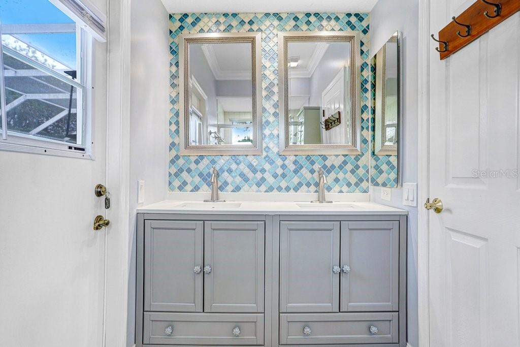 30303 LAURELWOOD LN, WESLEY CHAPEL, FL, 33543