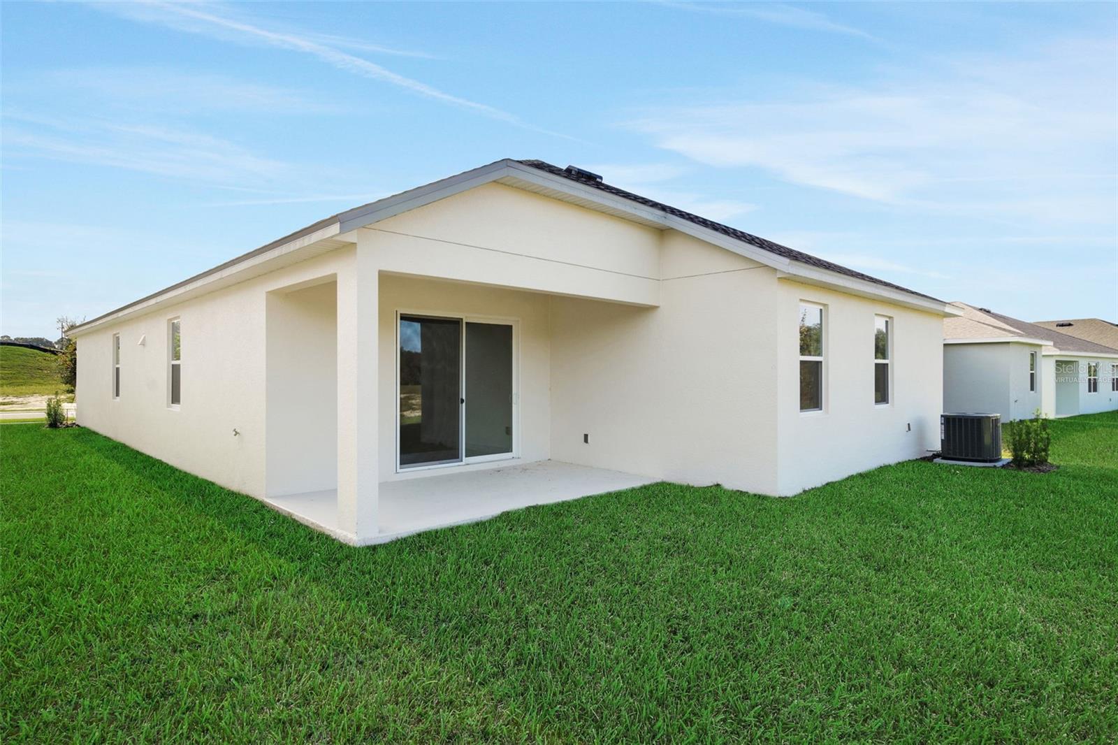 748 SUNSHOWER DR, LADY LAKE, FL, 32159