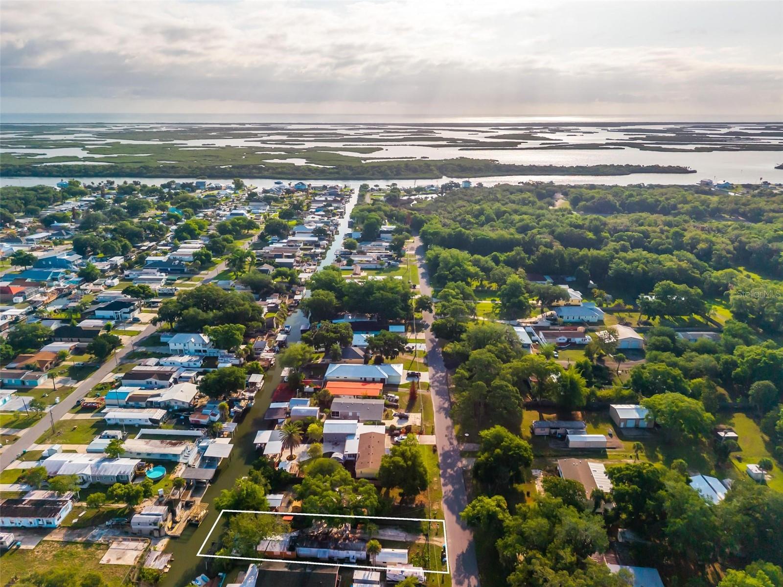 138 INDIAN CREEK RD, OAK HILL, FL, 32759