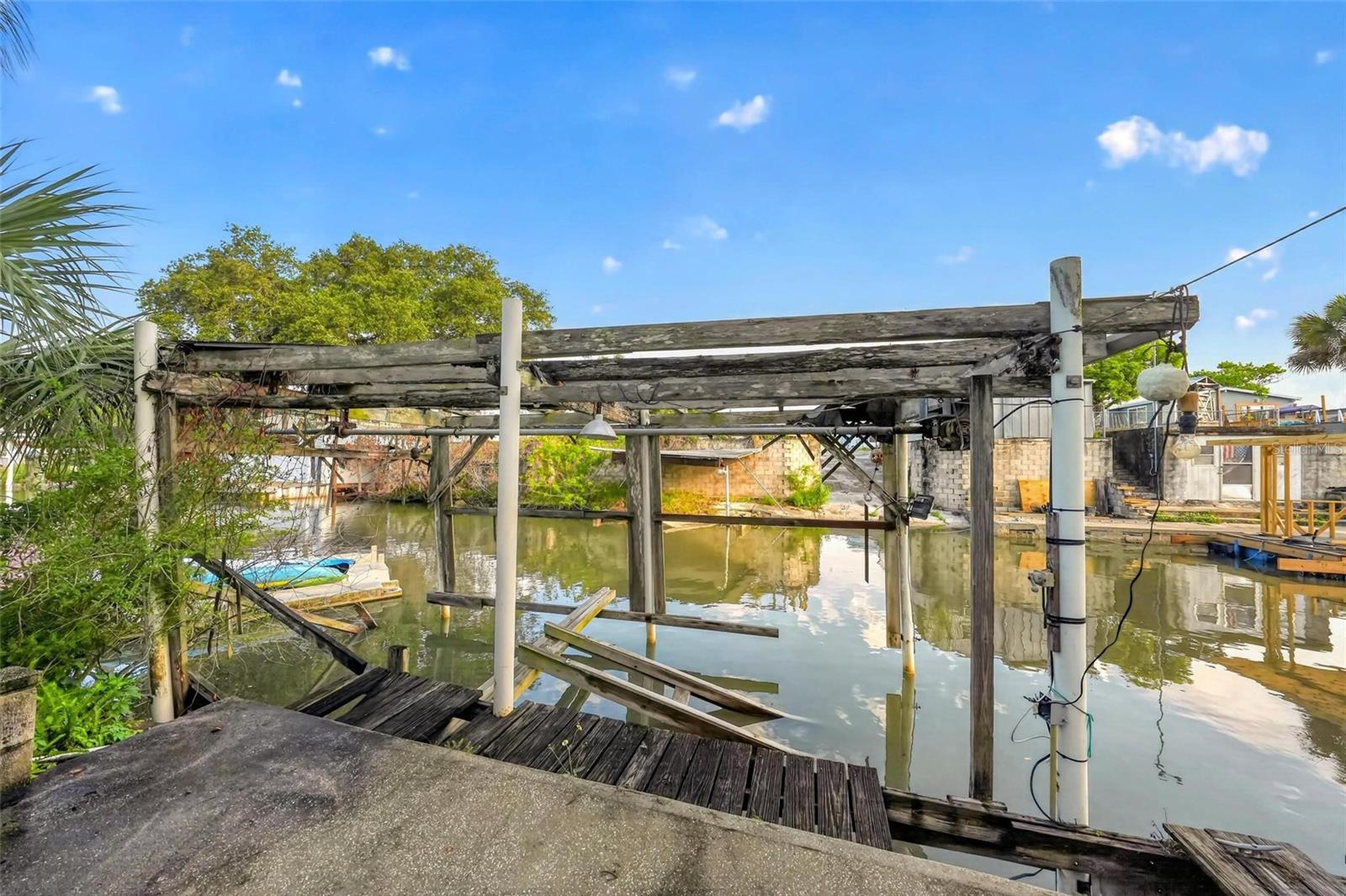 138 INDIAN CREEK RD, OAK HILL, FL, 32759