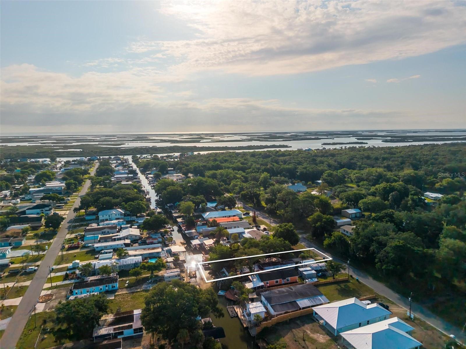 138 INDIAN CREEK RD, OAK HILL, FL, 32759