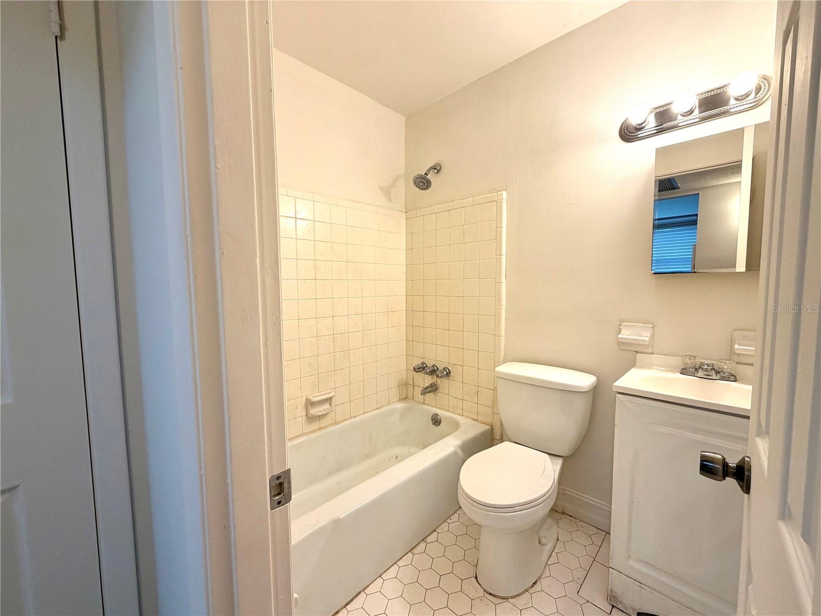 710 AVENUE C SW #4A, WINTER HAVEN, FL, 33880