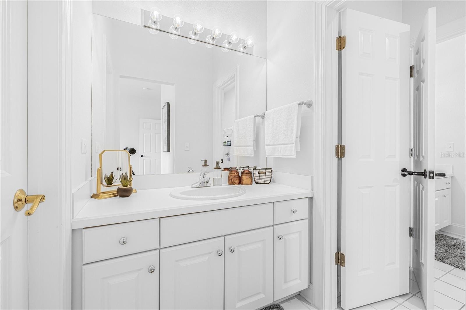 313 INNER HARBOUR CIR, TAMPA, FL, 33602