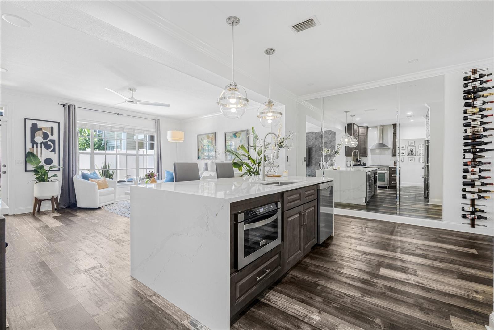 313 INNER HARBOUR CIR, TAMPA, FL, 33602