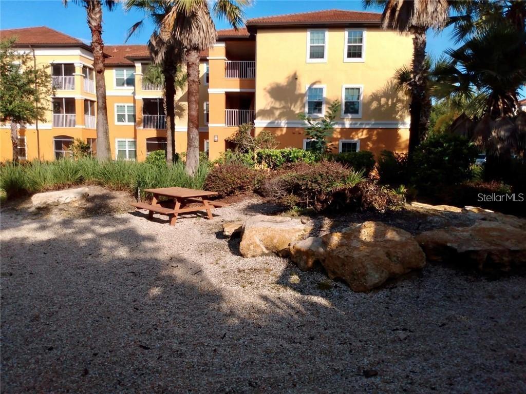 5447 VINELAND RD #1111, ORLANDO, FL, 32811