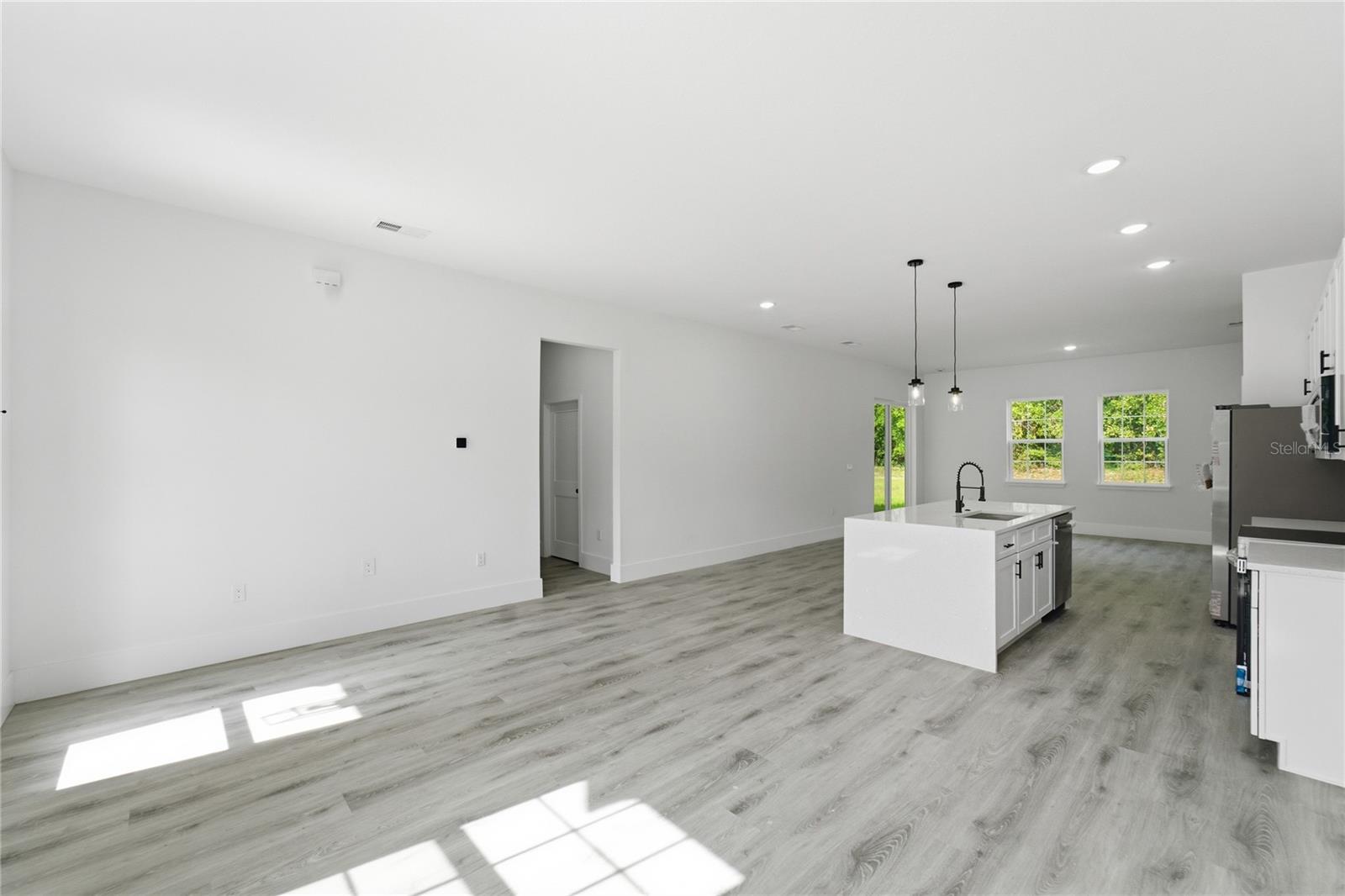 226 E CALDWELL DR, DUNNELLON, FL, 34434