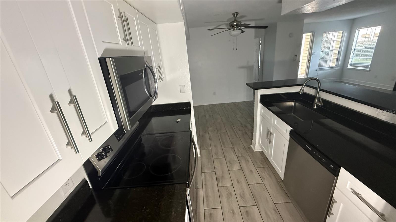 5587 DEVONBRIAR WAY #J104, ORLANDO, FL, 32822