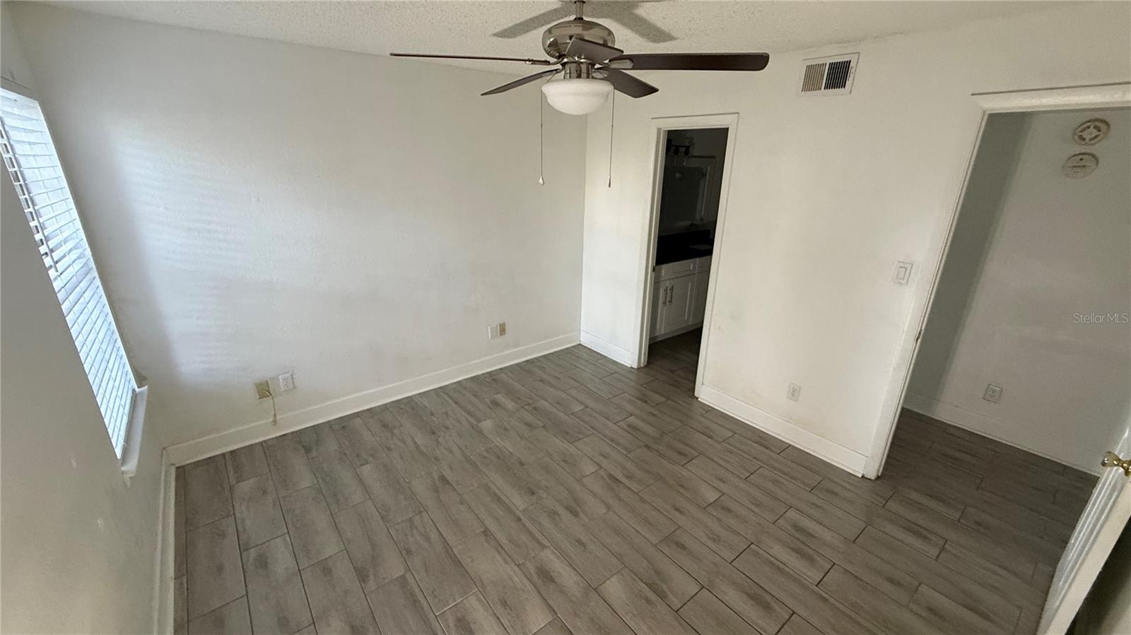 5587 DEVONBRIAR WAY #J104, ORLANDO, FL, 32822